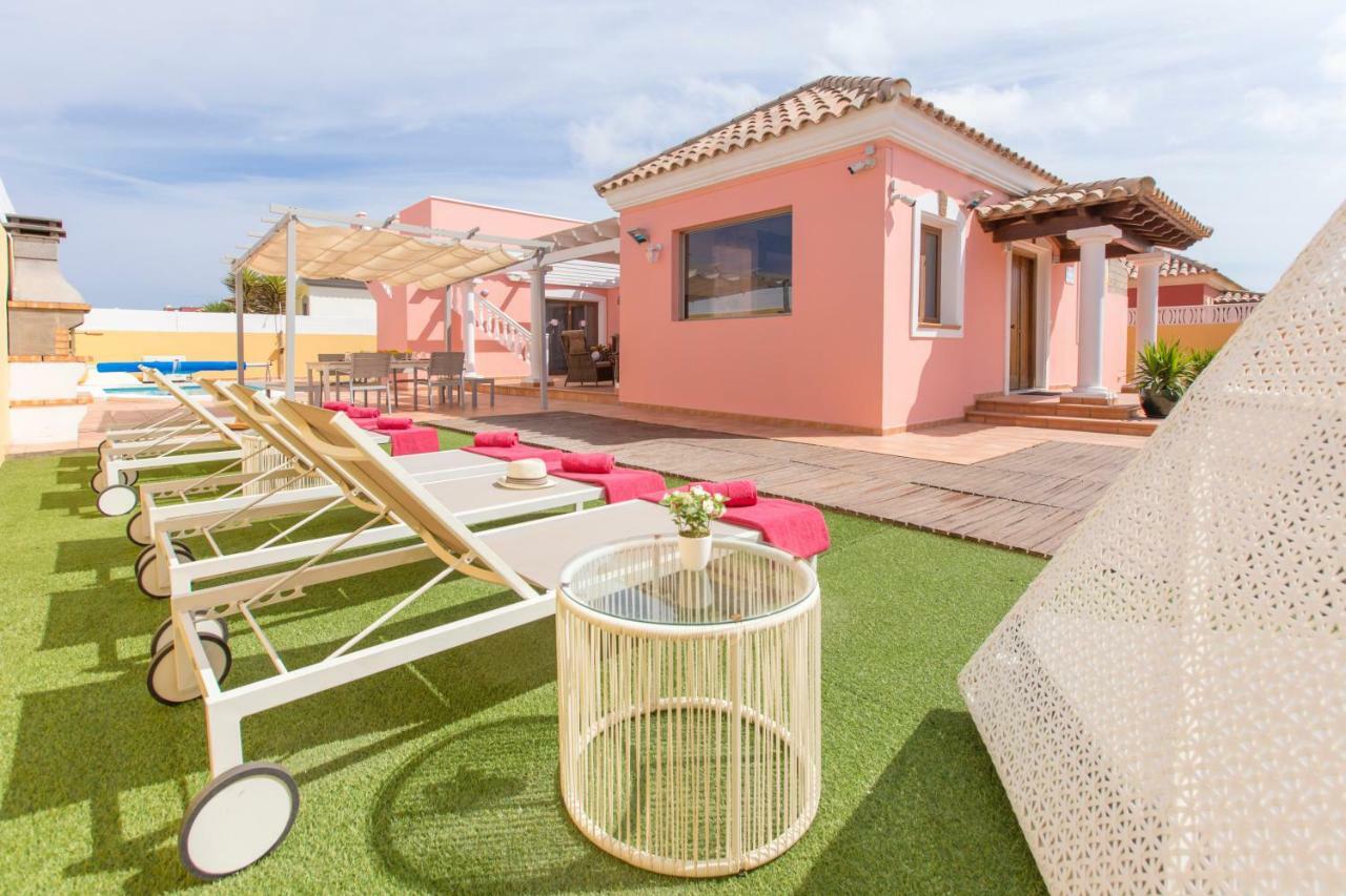 Villa Bella Lucia 3. Piscina Climatizada, Wifi, Bbq. Corralejo Exteriör bild