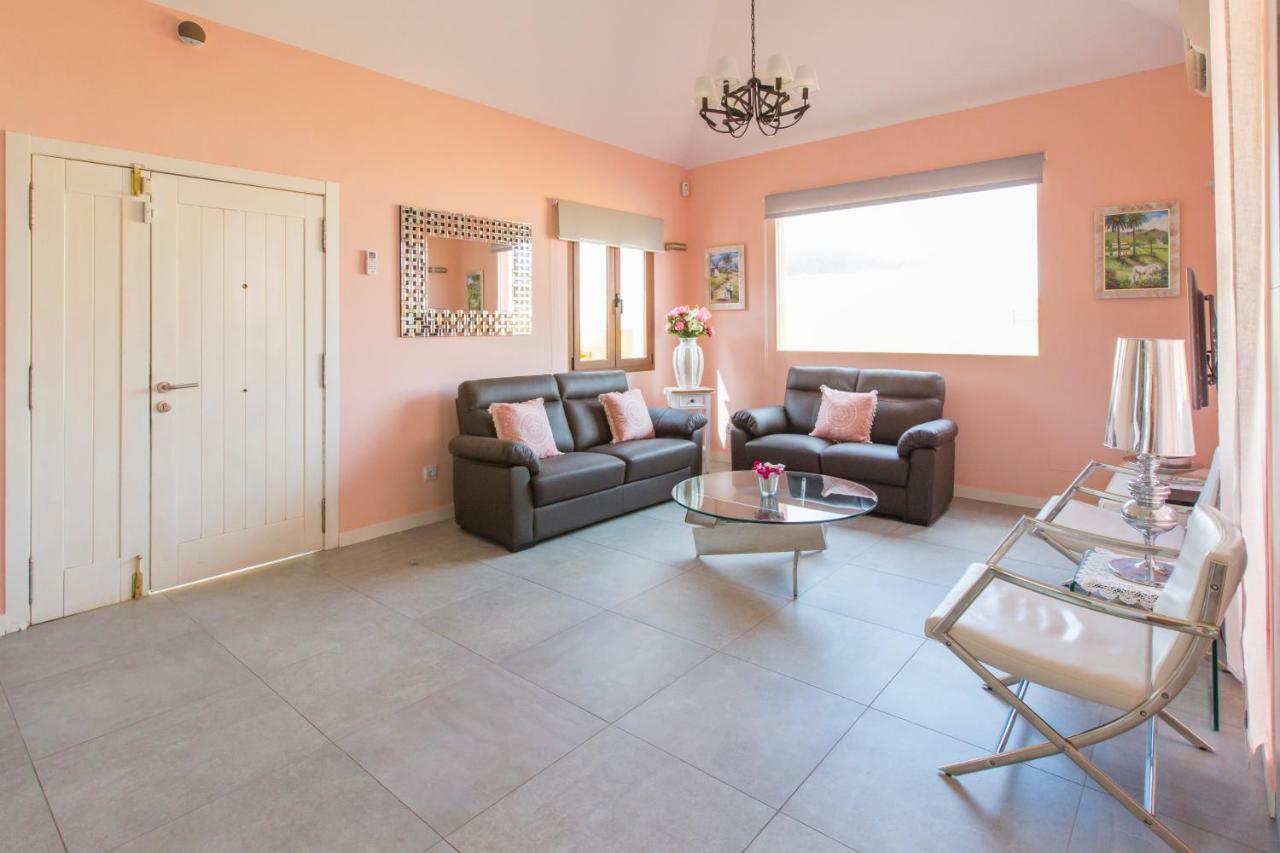 Villa Bella Lucia 3. Piscina Climatizada, Wifi, Bbq. Corralejo Exteriör bild